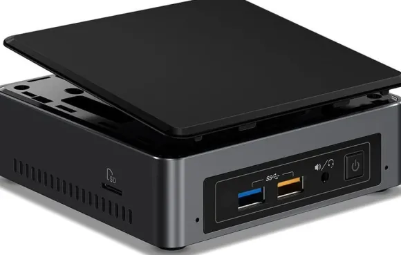 Komputer Intel Intel Core i3-7100U BOXNUC7I3BNK